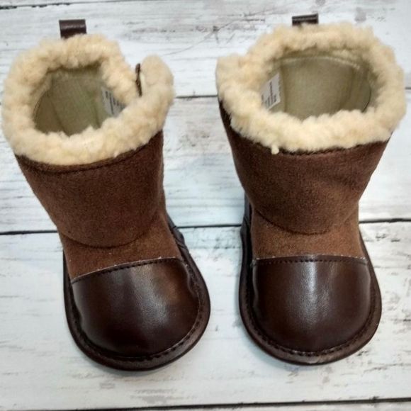 $ Little Me Baby Booties Boots Brown Fur Lined Unisex Boy Girl Size 2 3 Boot - Picture 2 of 10